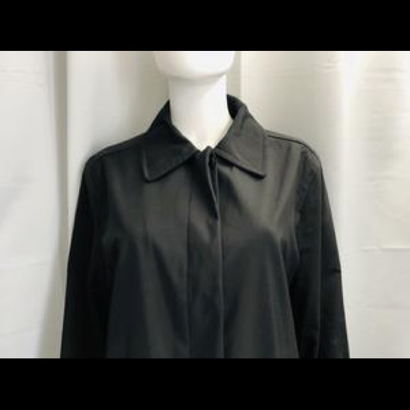 Black Coat - Picture 5 of 5